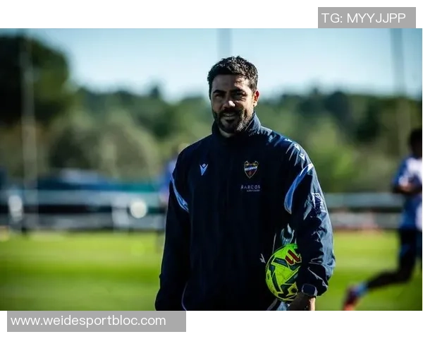 莱万特战绩不佳官方宣布解雇主教练朱利安卡莱罗