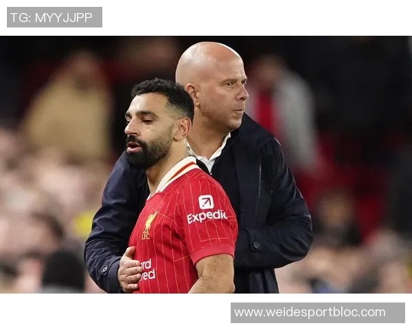 卡拉格怒斥萨拉赫八分钟热刺麦迪逊目瞪口呆现场吃瓜盛况引热议